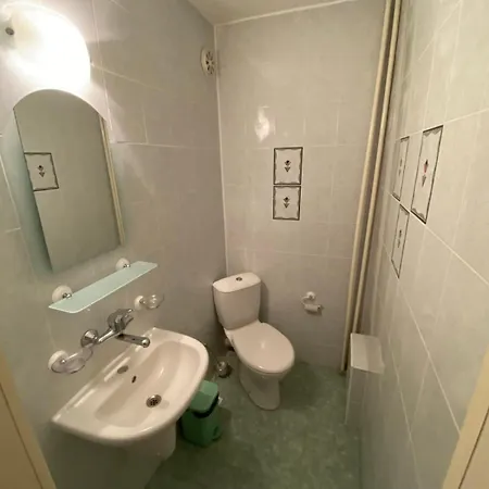Seaview Escape - *