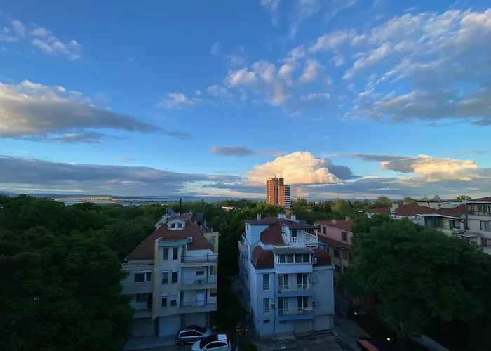 Апартамент Seaview Escape - *