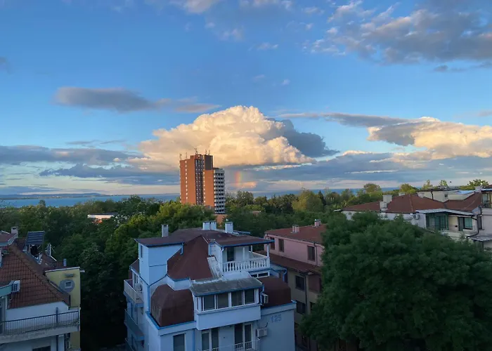 Апартамент Seaview Escape - *